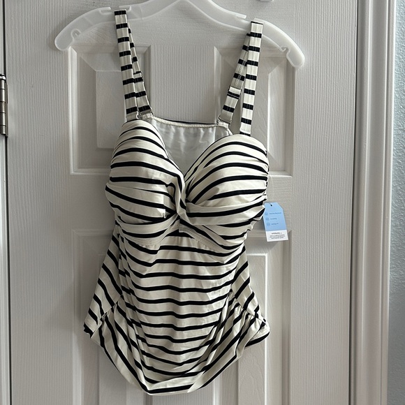 Lands' End Other - Lands' End Black and White Striped One-Piece Swim Top Tankini NWT 16W Classic